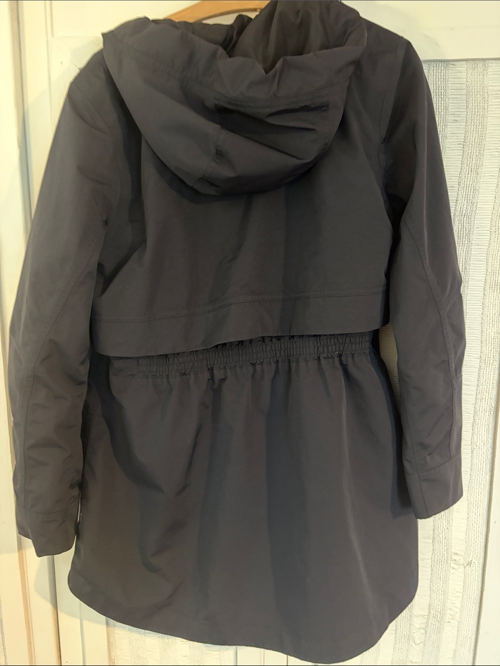 Athleta Rainout Trench Black Hooded Trench Coat size M - Picture 6 of 6